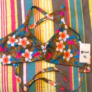 XL Fused Hawaii Kohanaiki Top NWT
